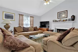 1520 La Maison Dr, Lawrenceville, GA 30043 - Photo 6
