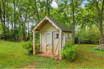 5270 Gainesville Street, Flowery Branch, GA 30542 - Photo 20