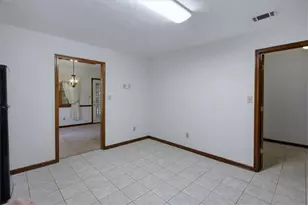 9173 Snipe Ln, Jonesboro, GA 30236 - Photo 12