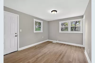 231 Glenrose Circle SW, Atlanta, GA 30354 - Photo 8
