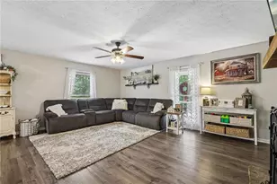 155 Mayapple Glen, Dawsonville, GA 30534 - Photo 2