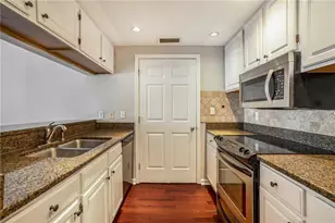 3481 Lakeside Dr NE, Atlanta, GA 30326 - Photo 14