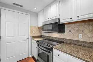 3481 Lakeside Dr NE, Atlanta, GA 30326 - Photo 12