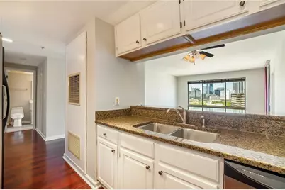 3481 Lakeside Drive NE #2107, Atlanta, GA 30326 - Photo 18