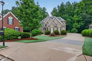 2530 Trailing Ivy Way, Buford, GA 30519 - Photo 2