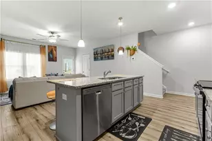 11649 Mendenhall Ct, Hampton, GA 30228 - Photo 14