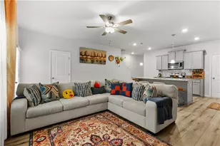 11649 Mendenhall Ct, Hampton, GA 30228 - Photo 8