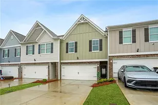 11649 Mendenhall Ct, Hampton, GA 30228 - Photo 2