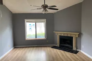 1555 Burnstone Dr, Stone Mountain, GA 30088 - Photo 4