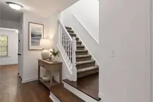 1069 Woodbridge Hollow NE, Atlanta, GA 30306 - Photo 12