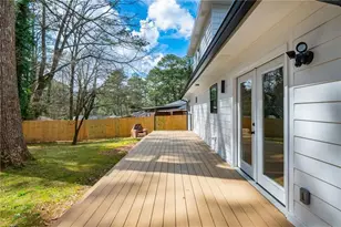 2744 Marco Dr NW, Atlanta, GA 30318 - Photo 14