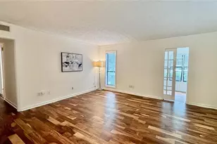 713 Summit N Dr NE, Atlanta, GA 30324 - Photo 4