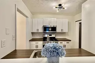 713 Summit N Dr NE, Atlanta, GA 30324 - Photo 10