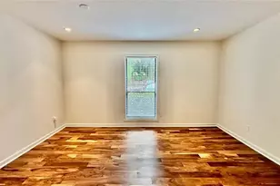 713 Summit N Dr NE, Atlanta, GA 30324 - Photo 18