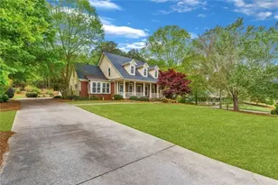 214 Chandler Walk, Loganville, GA 30052 - Photo 2