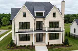 595 E Main St, Buford, GA 30518 - Photo 4