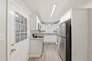 2740 Williamsburg Dr, Decatur, GA 30034 - Photo 16