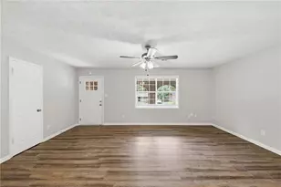 2740 Williamsburg Dr, Decatur, GA 30034 - Photo 10