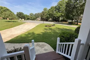 5706 Amberside Ln, Sugar Hill, GA 30518 - Photo 8