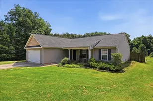 1212 Clearwater Dr, Winder, GA 30680 - Photo 2