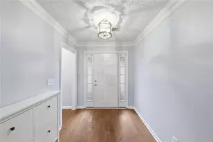 685 Hunters Creek Ln, Lawrenceville, GA 30043 - Photo 6