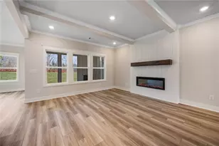 105 Chickadee Ct, Auburn, GA 30011 - Photo 4