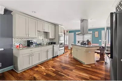 2888 Carrousel Court, Stone Mountain, GA 30087 - Photo 4