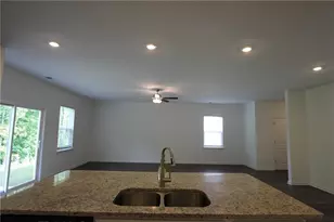 15104 Turkey Crk Blvd, Union City, GA 30291 - Photo 6