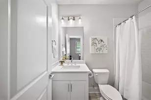 6083 Boylston Dr, Sandy Springs, GA 30328 - Photo 10