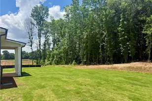 104 Chickadee Ct, Auburn, GA 30011 - Photo 4