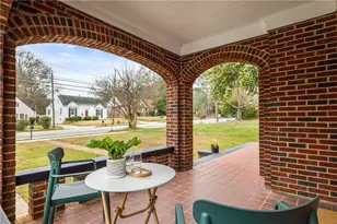 1377 M L King Jr Dr SW, Atlanta, GA 30314 - Photo 2