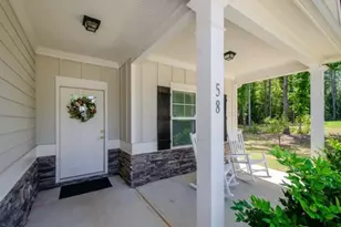 58 Laurel Cv Dr, Hoschton, GA 30548 - Photo 2