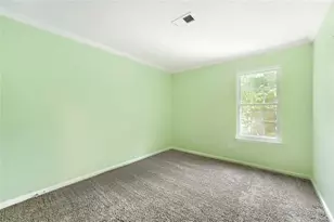 235 Barrington Dr E, Roswell, GA 30076 - Photo 28