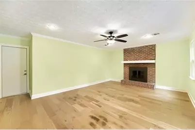 235 Barrington Drive E, Roswell, GA 30076 - Photo 10