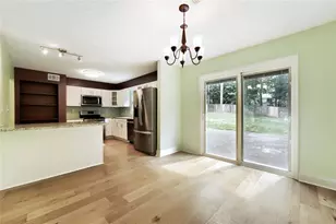 235 Barrington Dr E, Roswell, GA 30076 - Photo 14