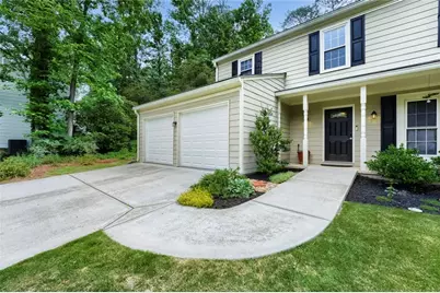 235 Barrington Drive E, Roswell, GA 30076 - Photo 4