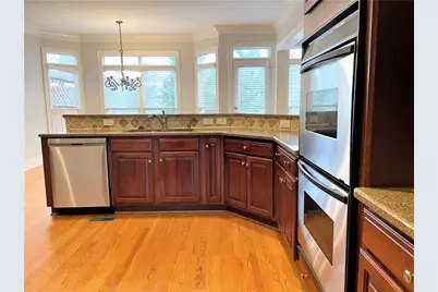 895 Lenox Ct NE, Atlanta, GA 30324 - Photo 12