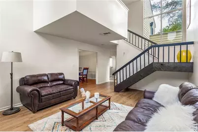 662 Serramonte Drive, Marietta, GA 30068 - Photo 2