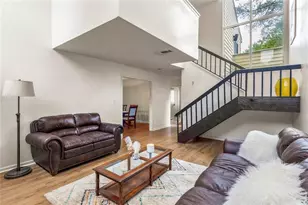 662 Serramonte Dr, Marietta, GA 30068 - Photo 2