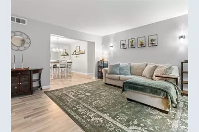6851 Roswell Road #H26, Atlanta, GA 30328 - Photo 2