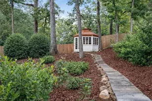 3230 W Andrews Dr, Atlanta, GA 30305 - Photo 12