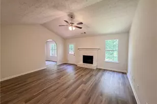 2081 Bay Ct, Monroe, GA 30655 - Photo 6