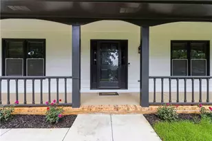 1539 Ridgeland Ct SW, Lilburn, GA 30047 - Photo 4