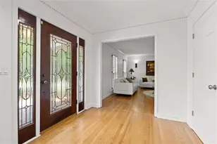 5380 Redfield Dr, Dunwoody, GA 30338 - Photo 6