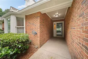 300 Brickleberry Dr, Roswell, GA 30075 - Photo 4