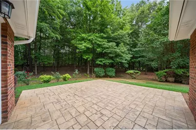 300 Brickleberry Drive, Roswell, GA 30075 - Photo 18