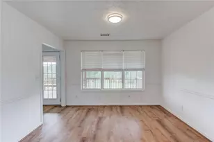 4601 Sweetbriar Ct, Gainesville, GA 30507 - Photo 6