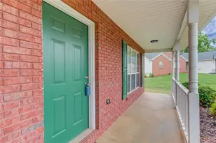 4601 Sweetbriar Ct, Gainesville, GA 30507 - Photo 2