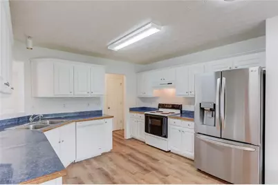 4601 Sweetbriar Court, Gainesville, GA 30507 - Photo 12