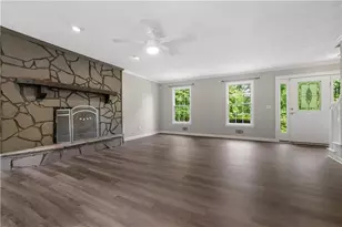 4752 Forest Glen Ct NE, Marietta, GA 30066 - Photo 6